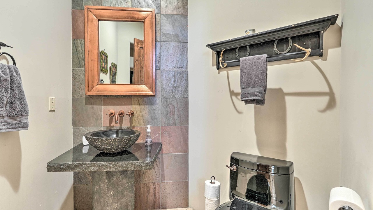 Photo of Bathroom in Pinnacle Peak