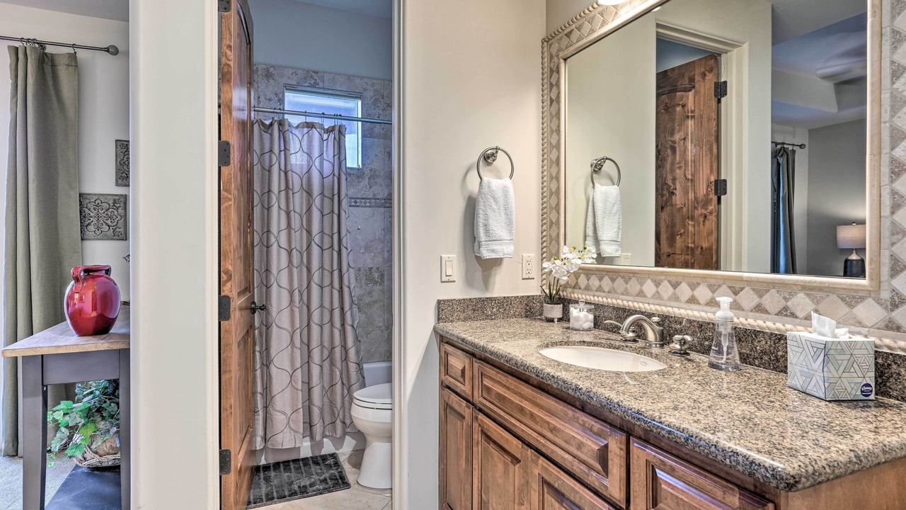 Photo of Bathroom in Pinnacle Peak