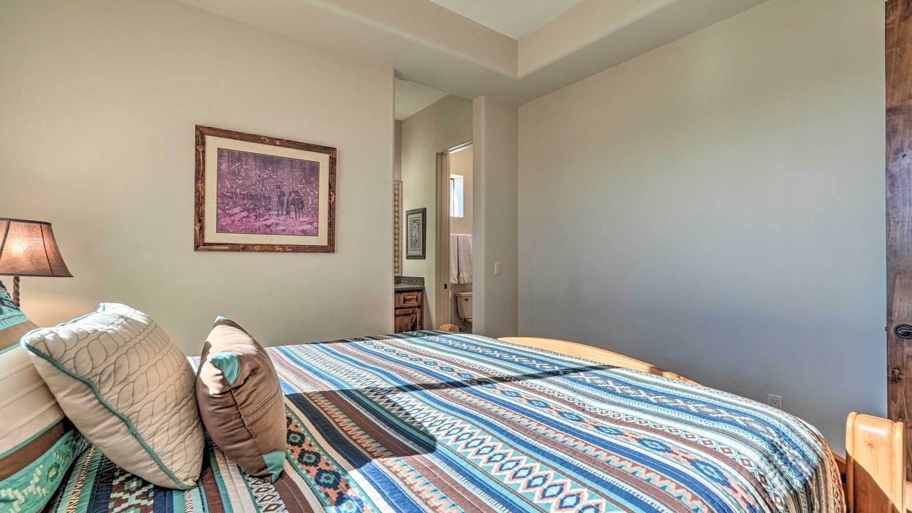 Photo of Bedroom in Pinnacle Peak