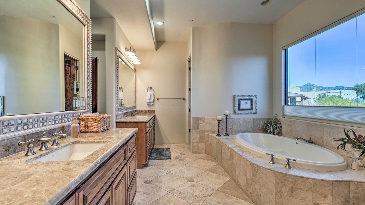 Photo of Bathroom in Pinnacle Peak