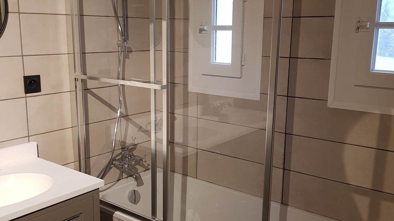 Photo of Bathroom in La Tour-Sur-Orb
