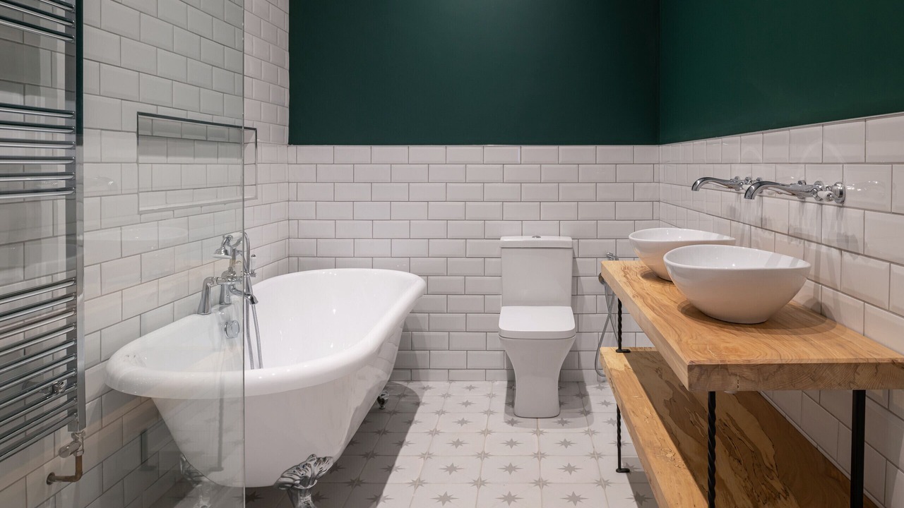 Photo of Bathroom in Rhiwbryfdir