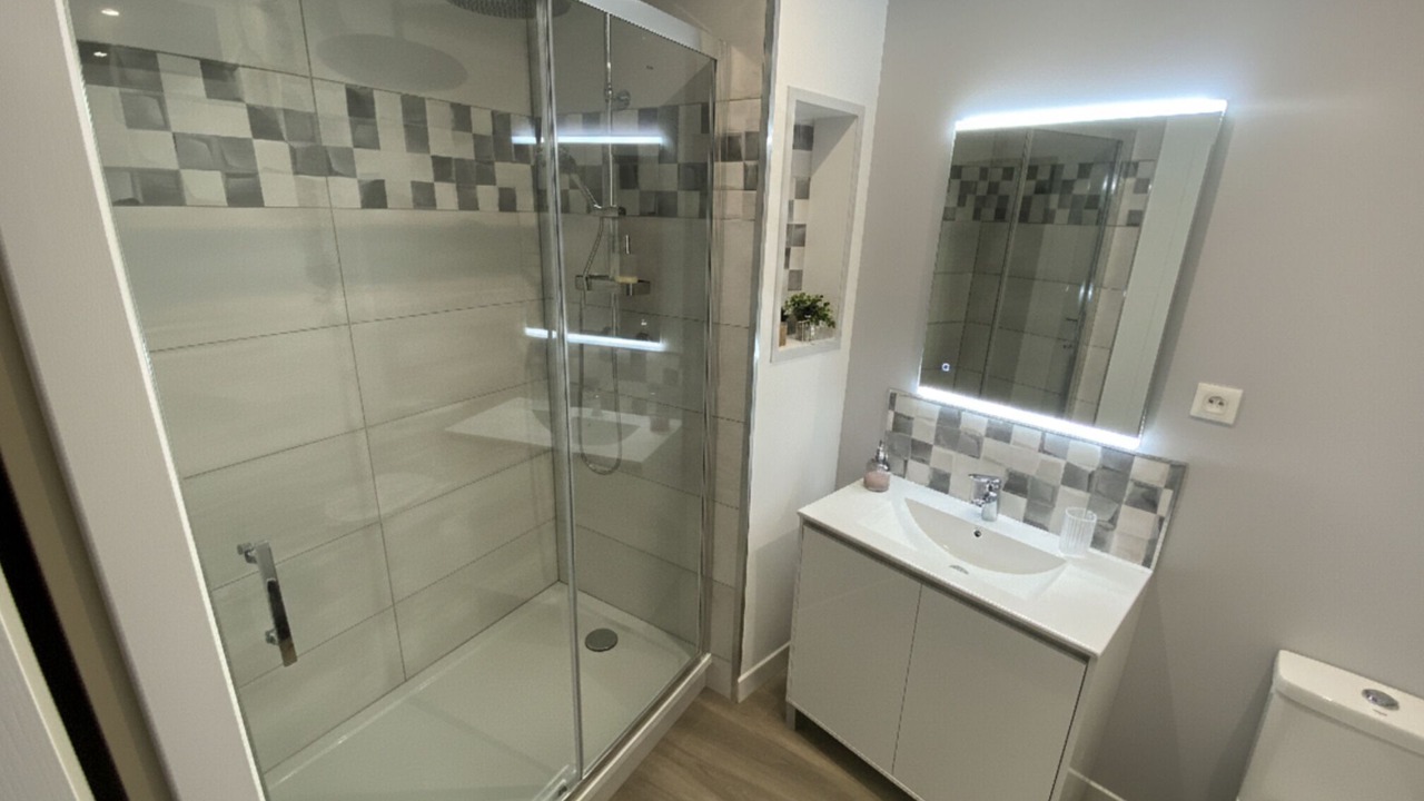 Photo of Bathroom in Bourbourg