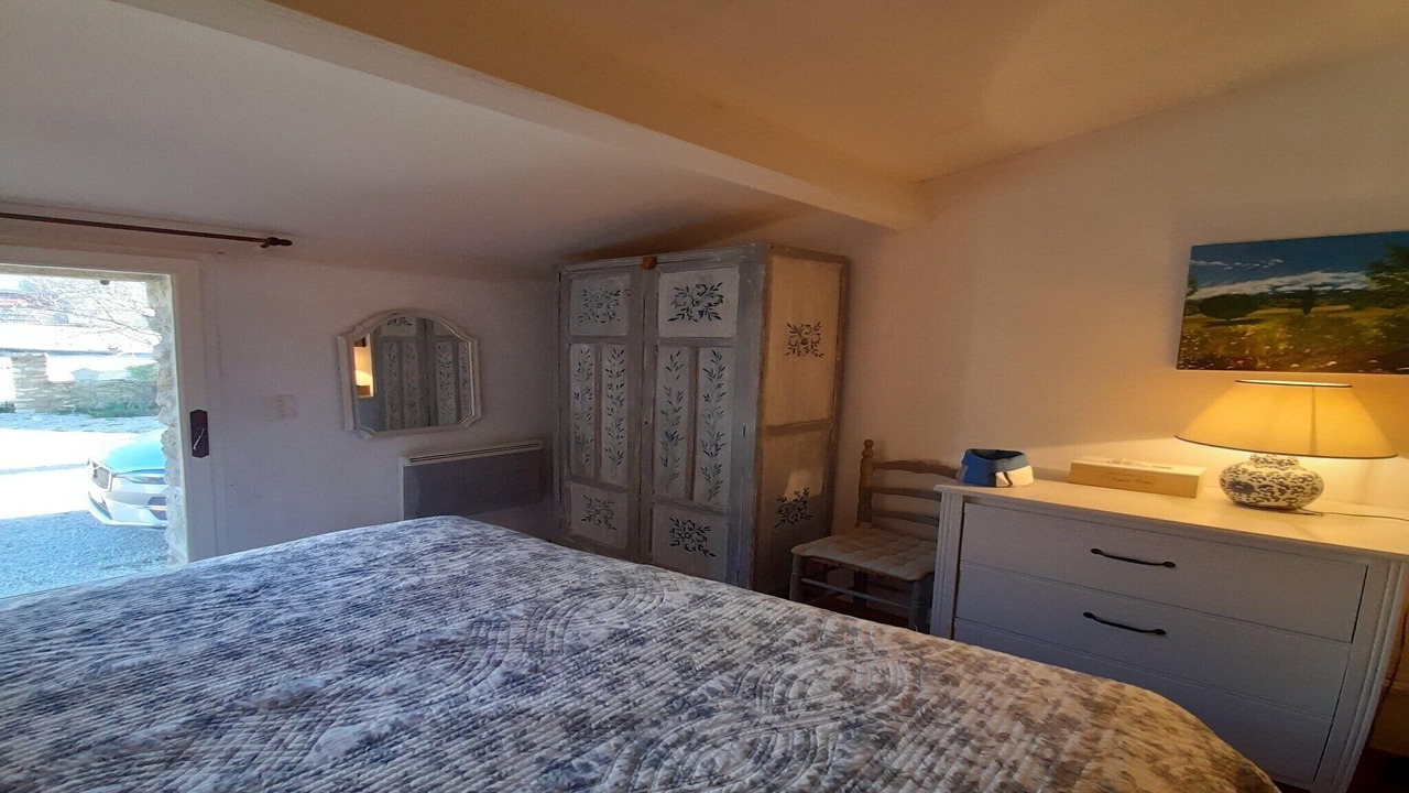 Photo of Others in Viens