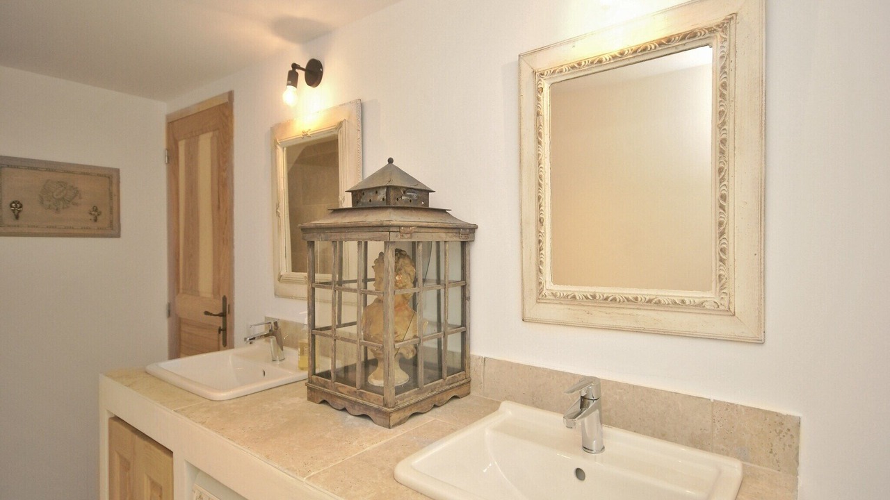 Photo of Bathroom in Viens