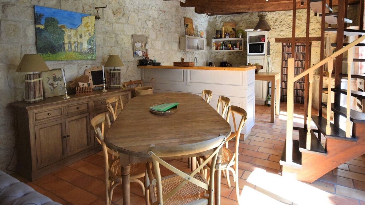 Photo of Livingroom in Bon-Encontre