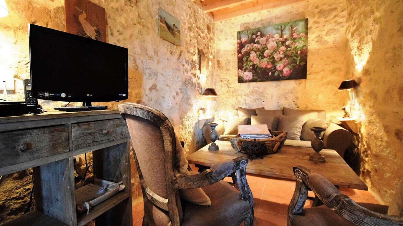 Photo of Livingroom in Bon-Encontre