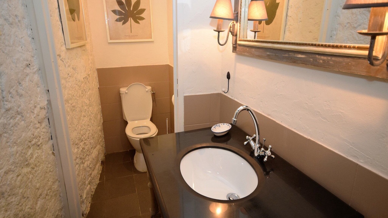 Photo of Bathroom in Bon-Encontre