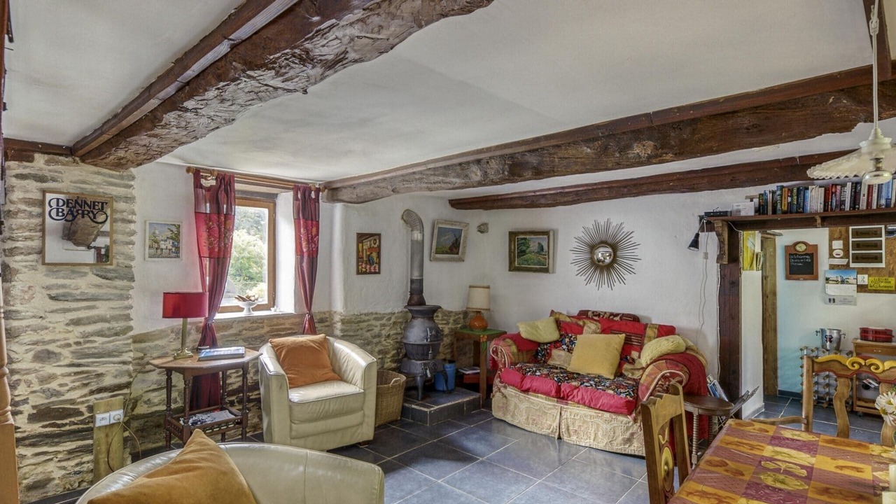 Photo of Livingroom in Couvains