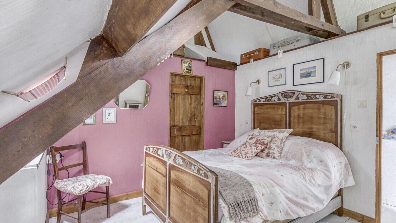 Photo of Others in Couvains