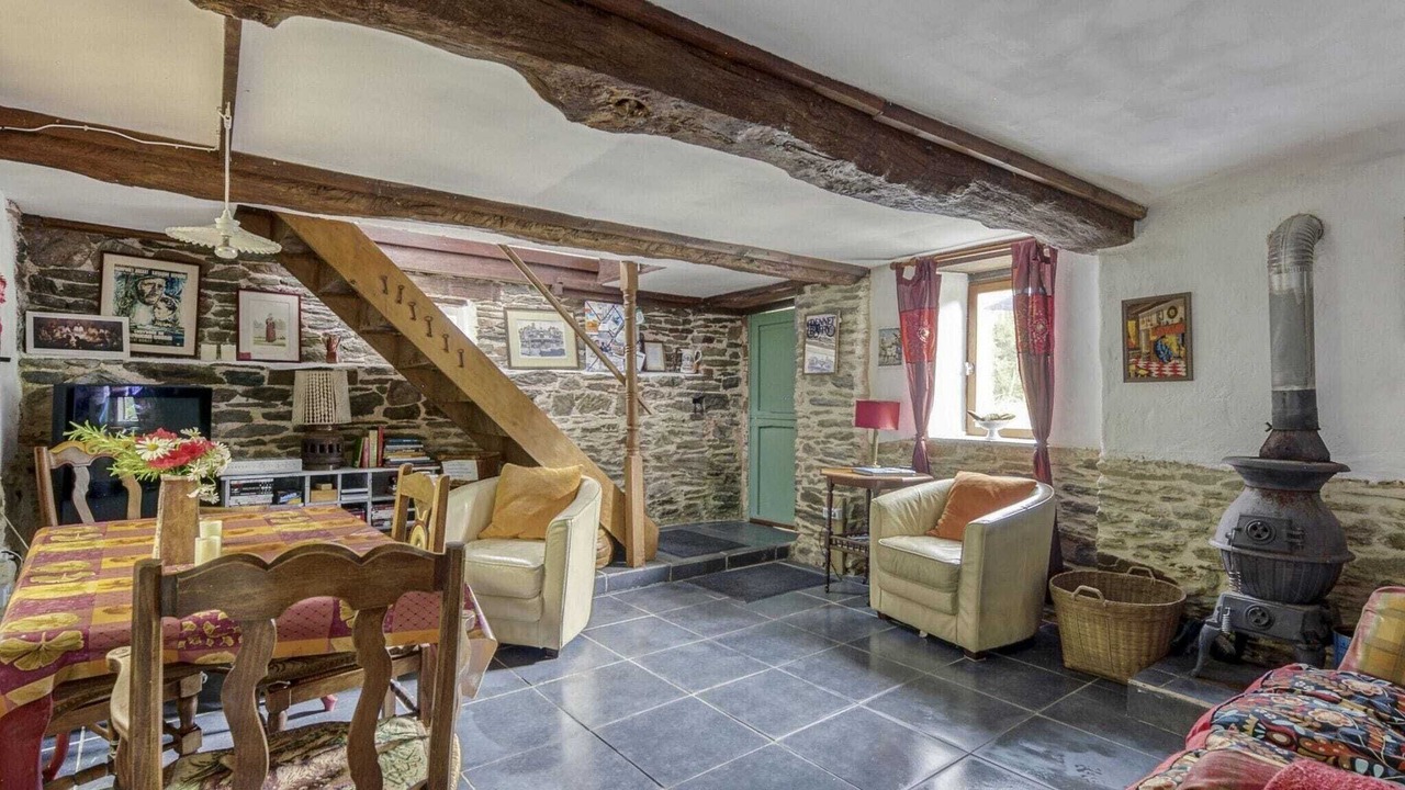 Photo of Livingroom in Couvains