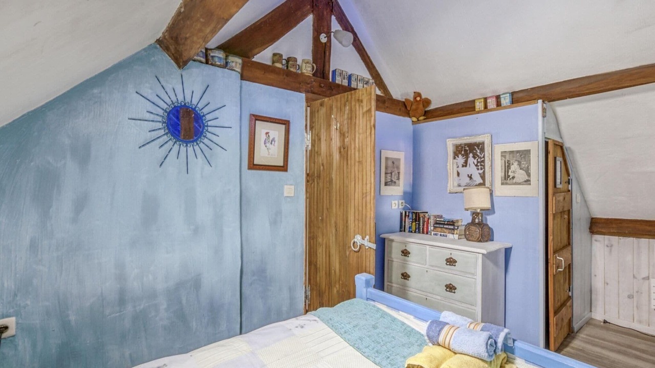 Photo of Others in Couvains