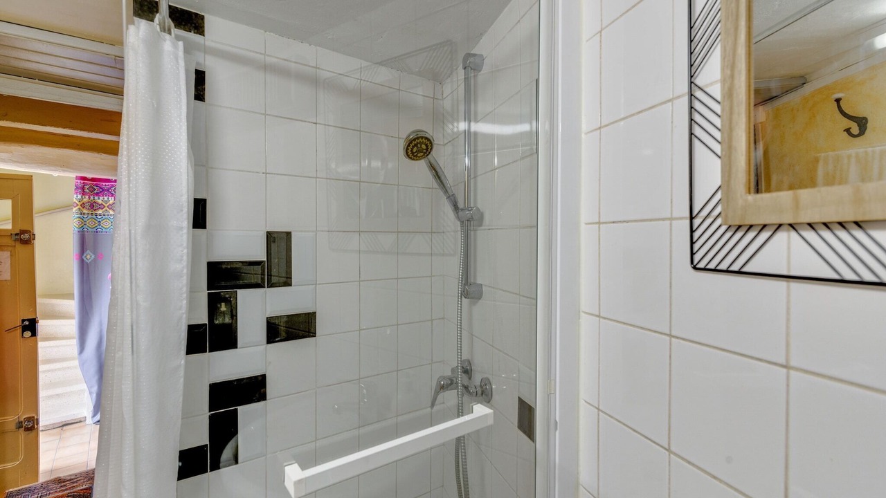 Photo of Bathroom in Cuxac-Cabardes