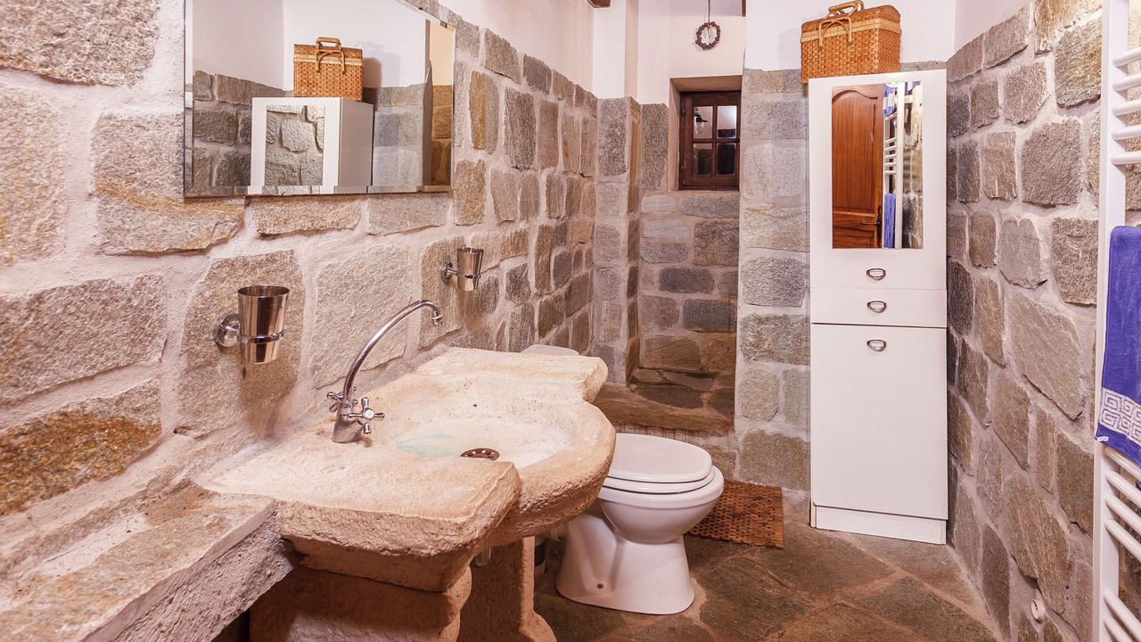 Photo of Bathroom in Cros-de-Georand