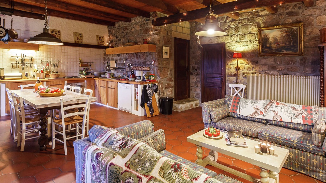 Photo of Livingroom in Cros-de-Georand