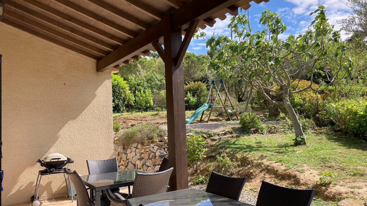 Photo of Patio Balcony in Montbrun-des-Corbieres