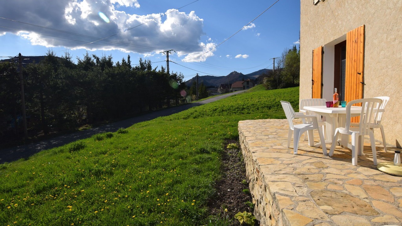 Photo of Patio Balcony in Lus-la-Croix-Haute
