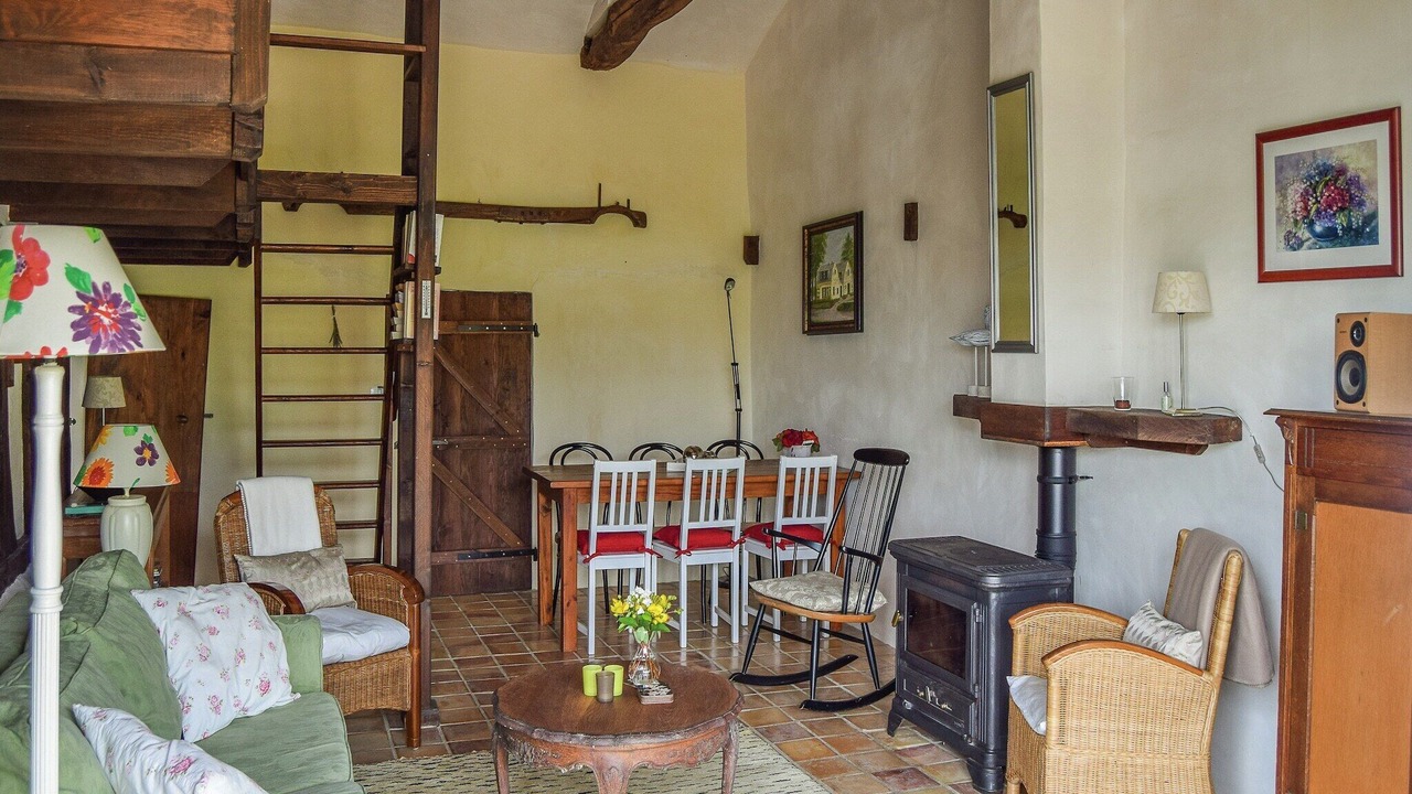 Photo of Livingroom in Saint-Eutrope-de-Born