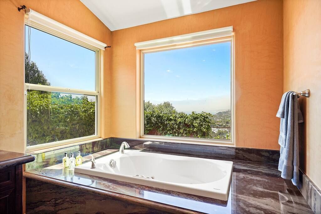 Photo of Bathroom in Hidden Valley