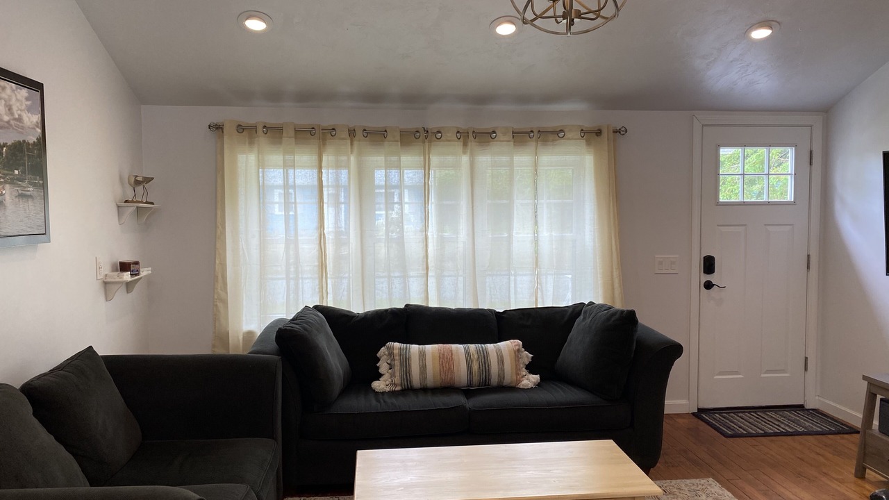Photo of Livingroom in Bourne
