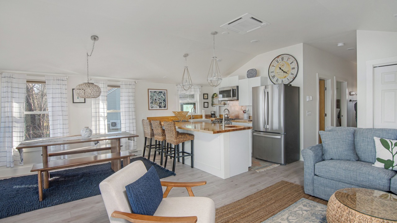 Photo of Livingroom in Malletts Bay