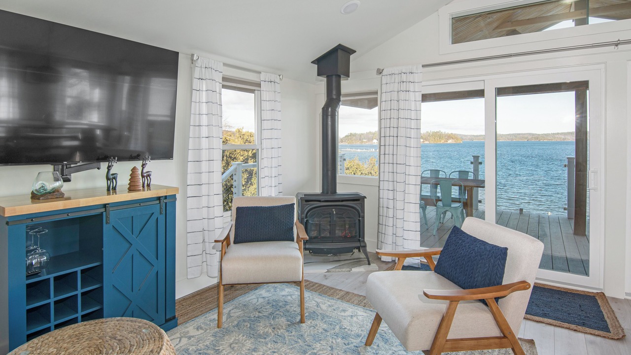 Photo of Livingroom in Malletts Bay