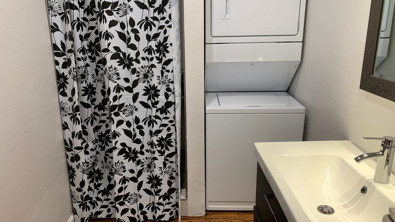 Photo of Bathroom in Central Oklahoma City