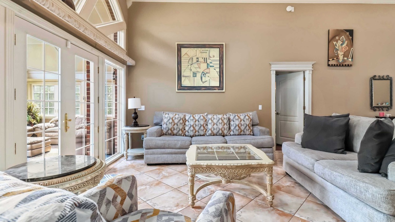 Photo of Livingroom in Springdale