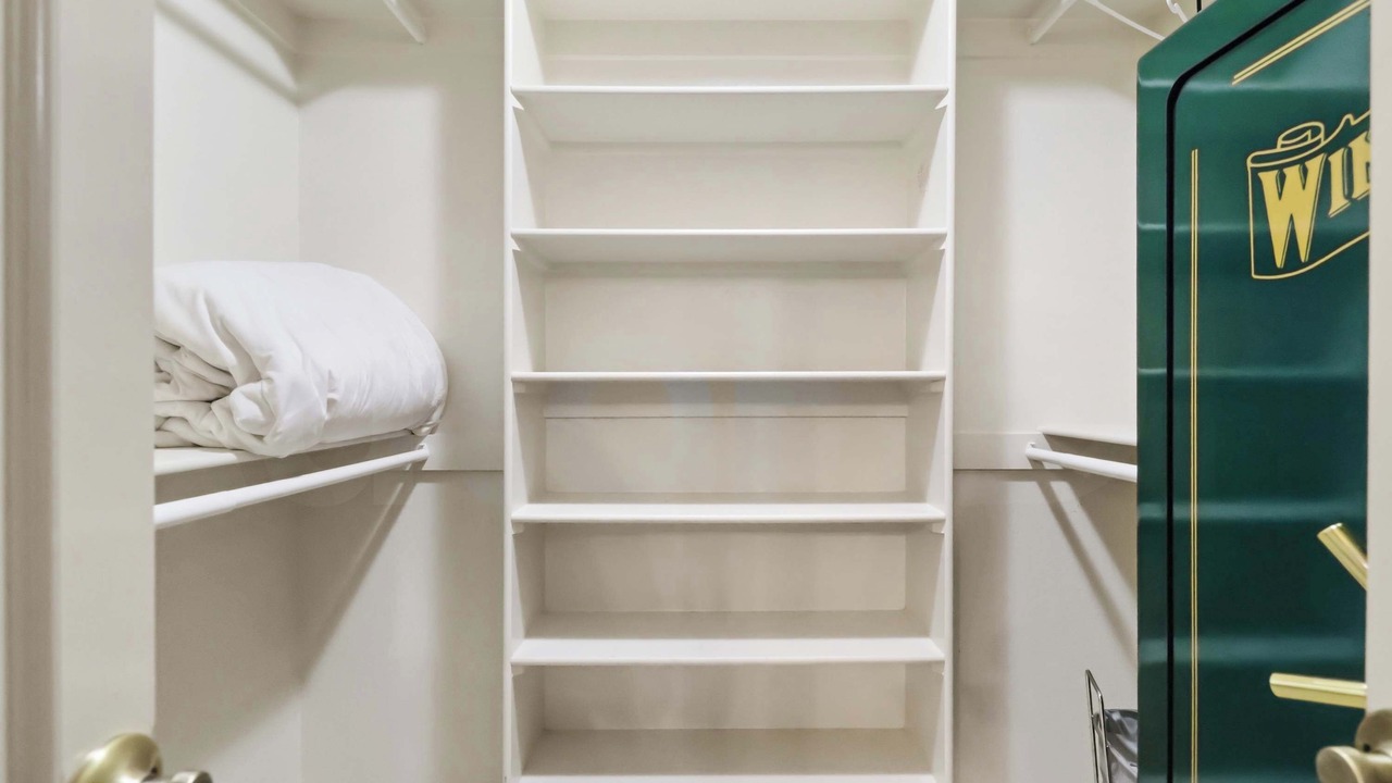 Photo of Bedroom in Springdale