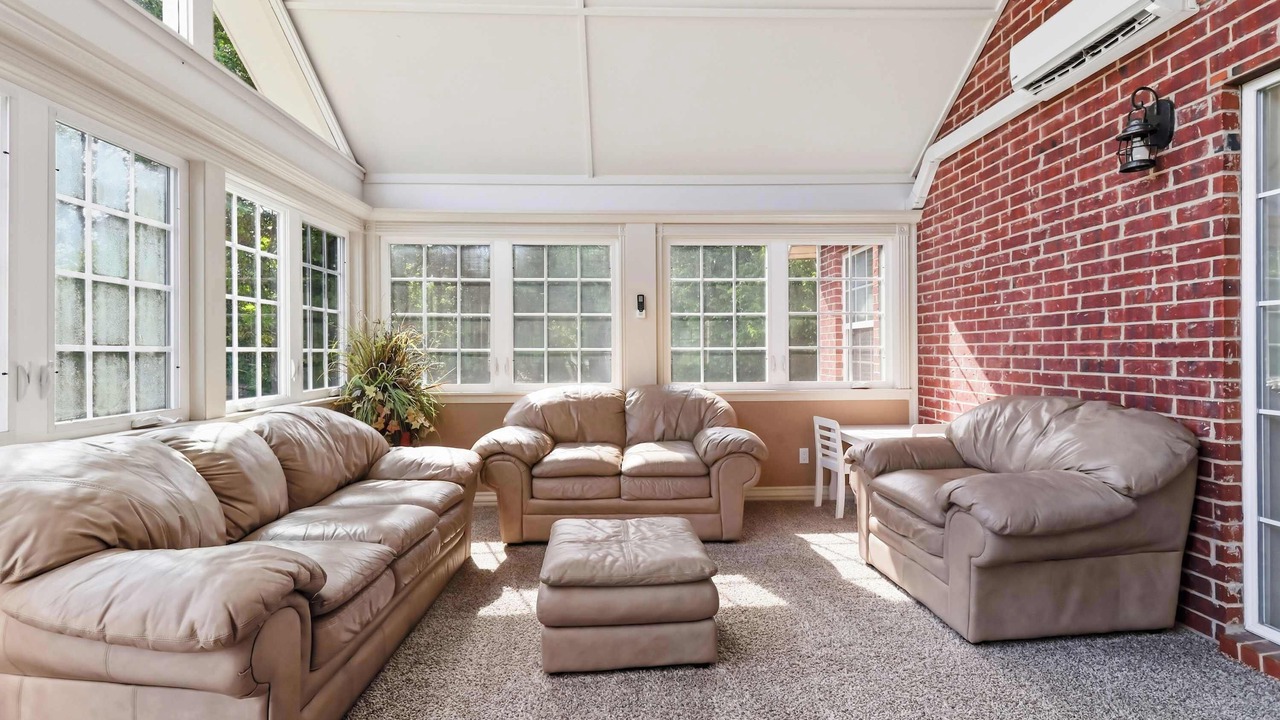 Photo of Livingroom in Springdale