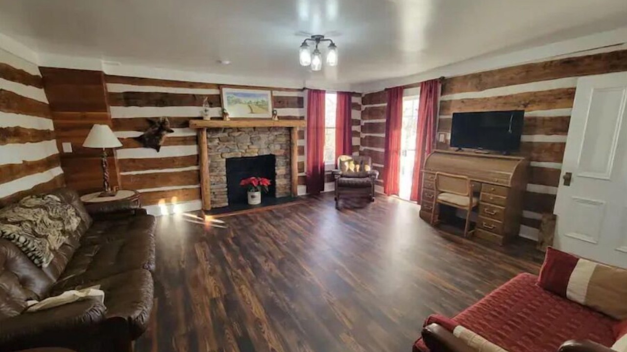 Photo of Livingroom in Rocky Mount