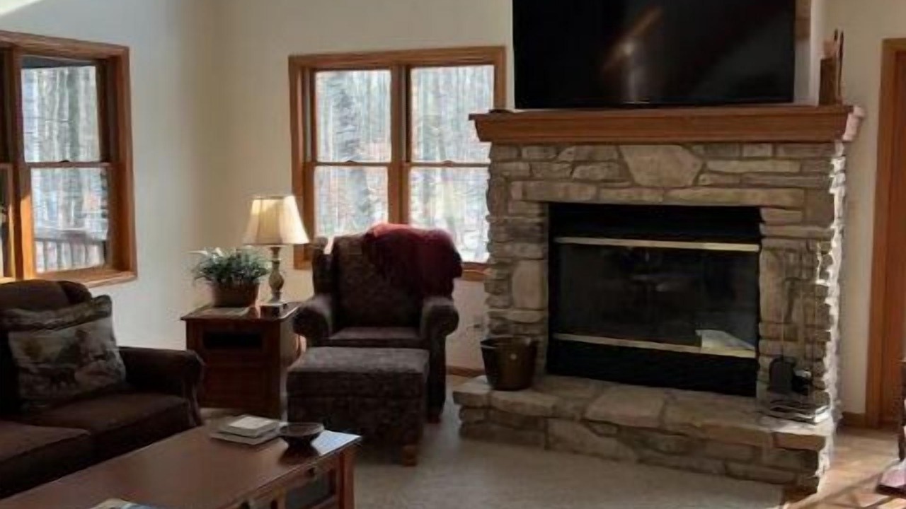 Photo of Livingroom in Baileys Harbor