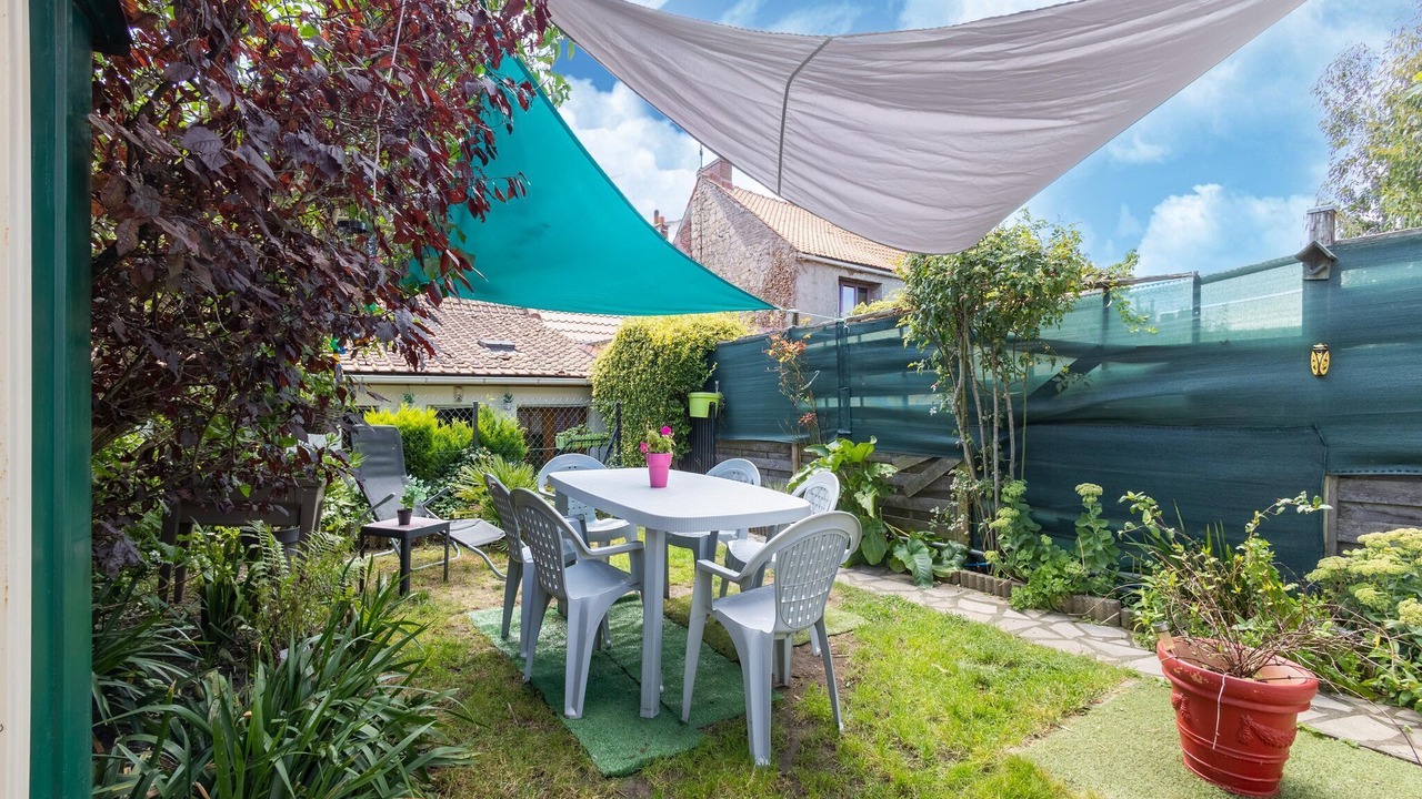Photo of Outdoor in Marquise