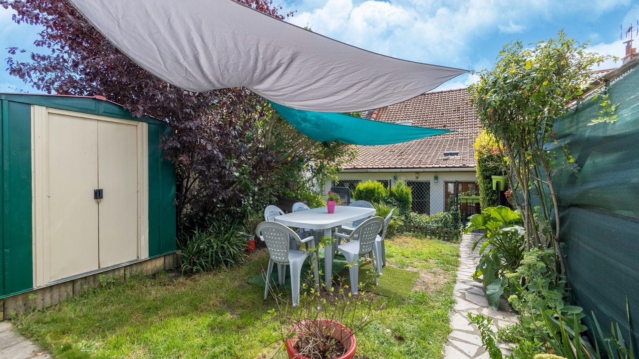 Photo of Outdoor in Marquise