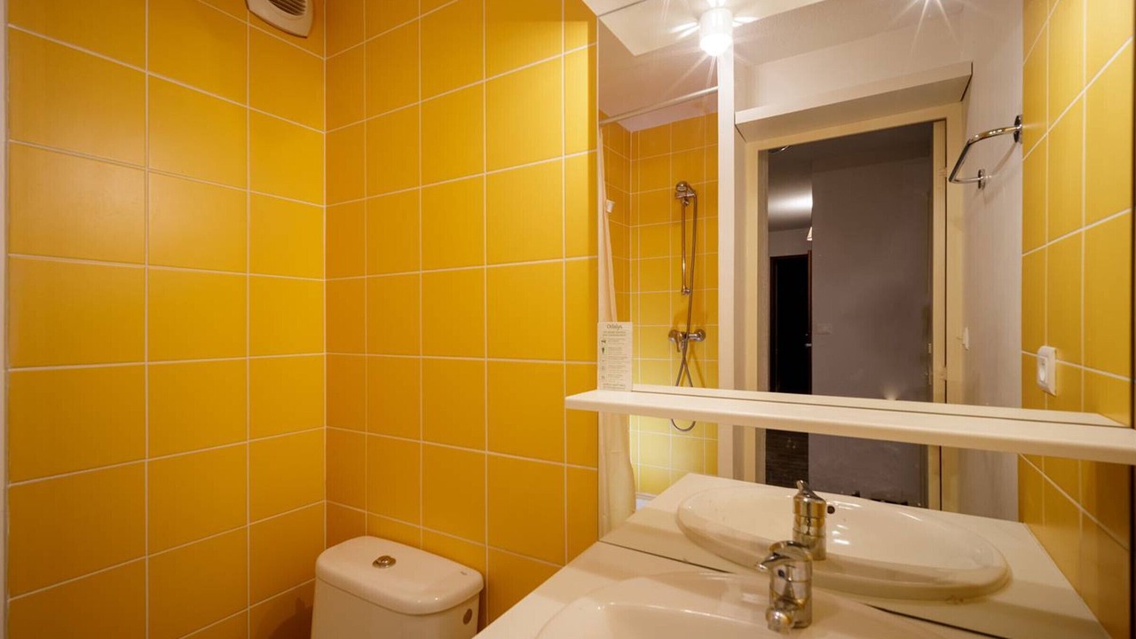 Photo of Bathroom in Germ