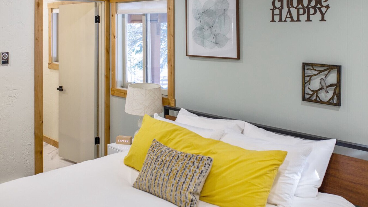 Photo of Bedroom in Cascade