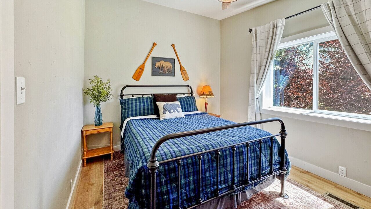 Photo of Bedroom in Donnelly