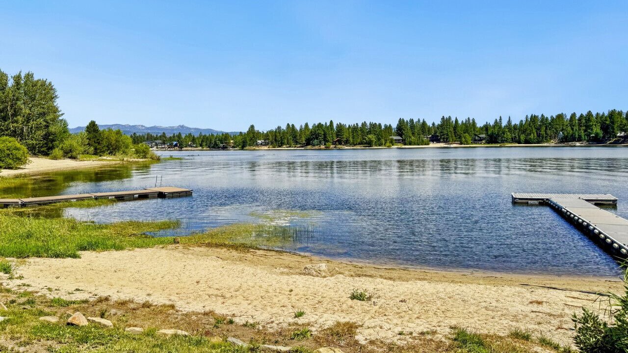 Photo of Others in Donnelly