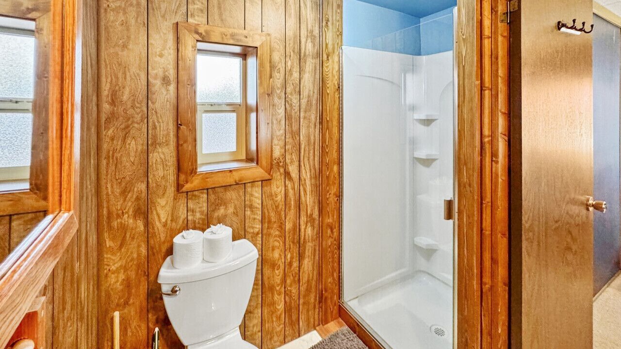 Photo of Bathroom in Donnelly