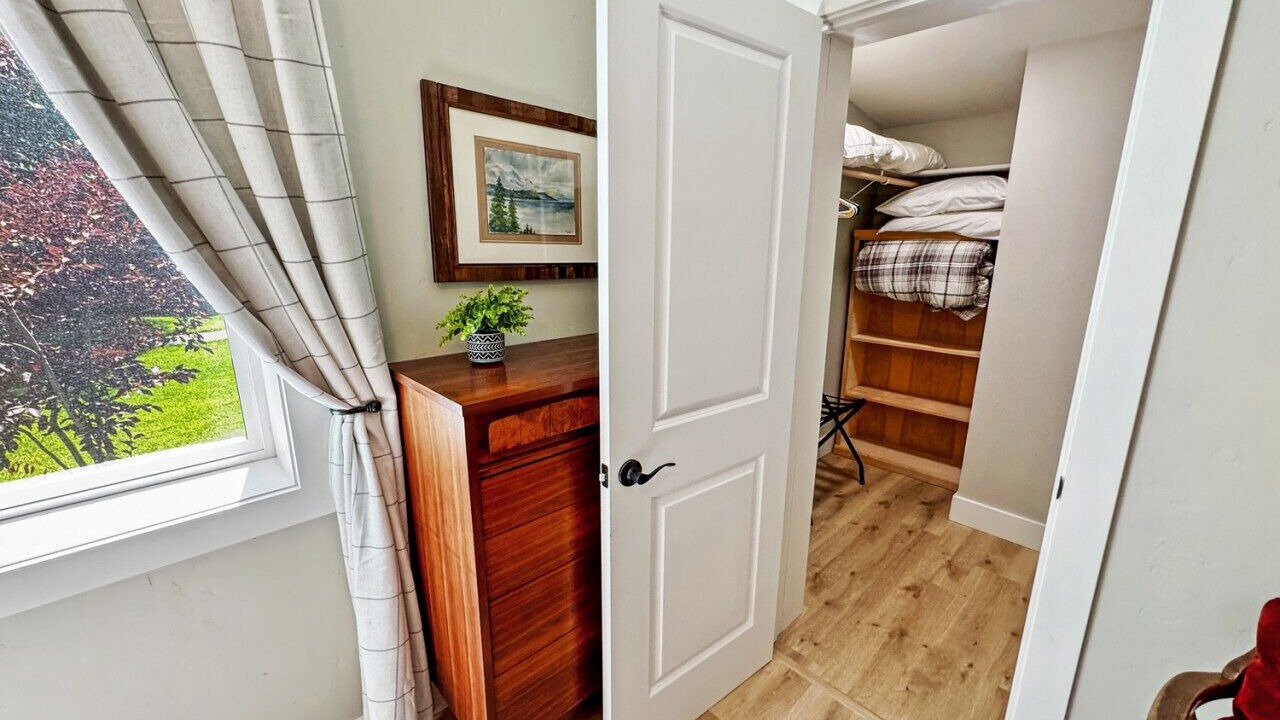 Photo of Bedroom in Donnelly