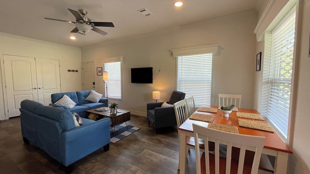 Photo of Livingroom in Hermosa