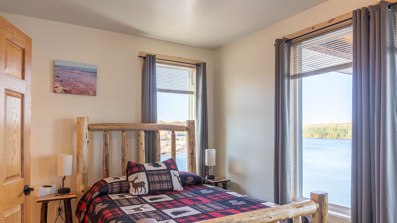 Photo of Bedroom in Houghton