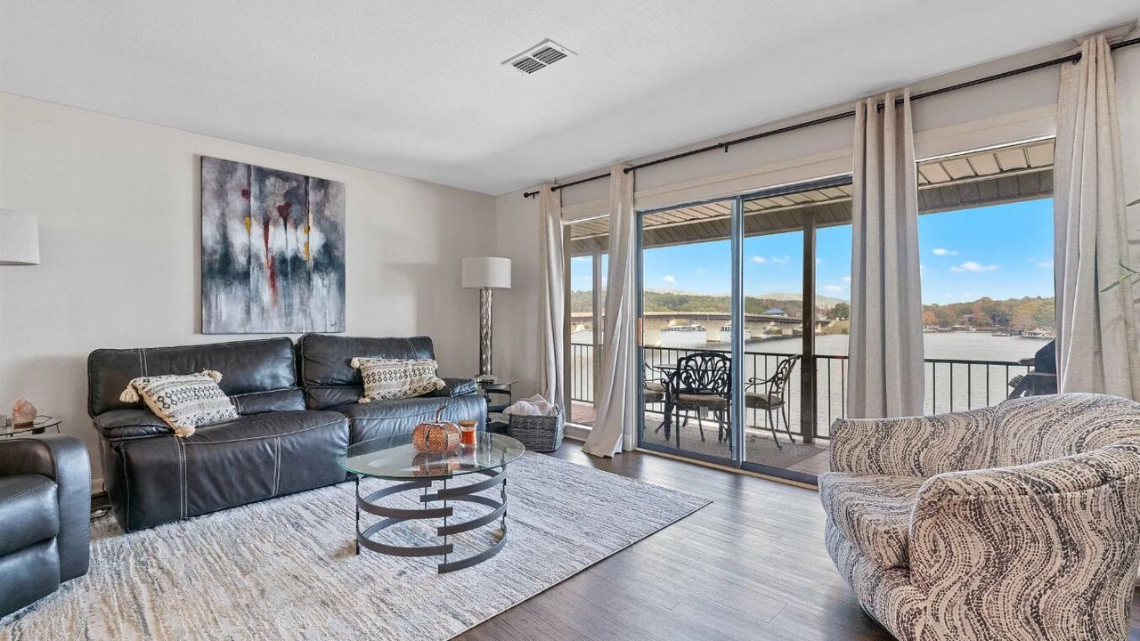 Photo of Livingroom in Rockwell