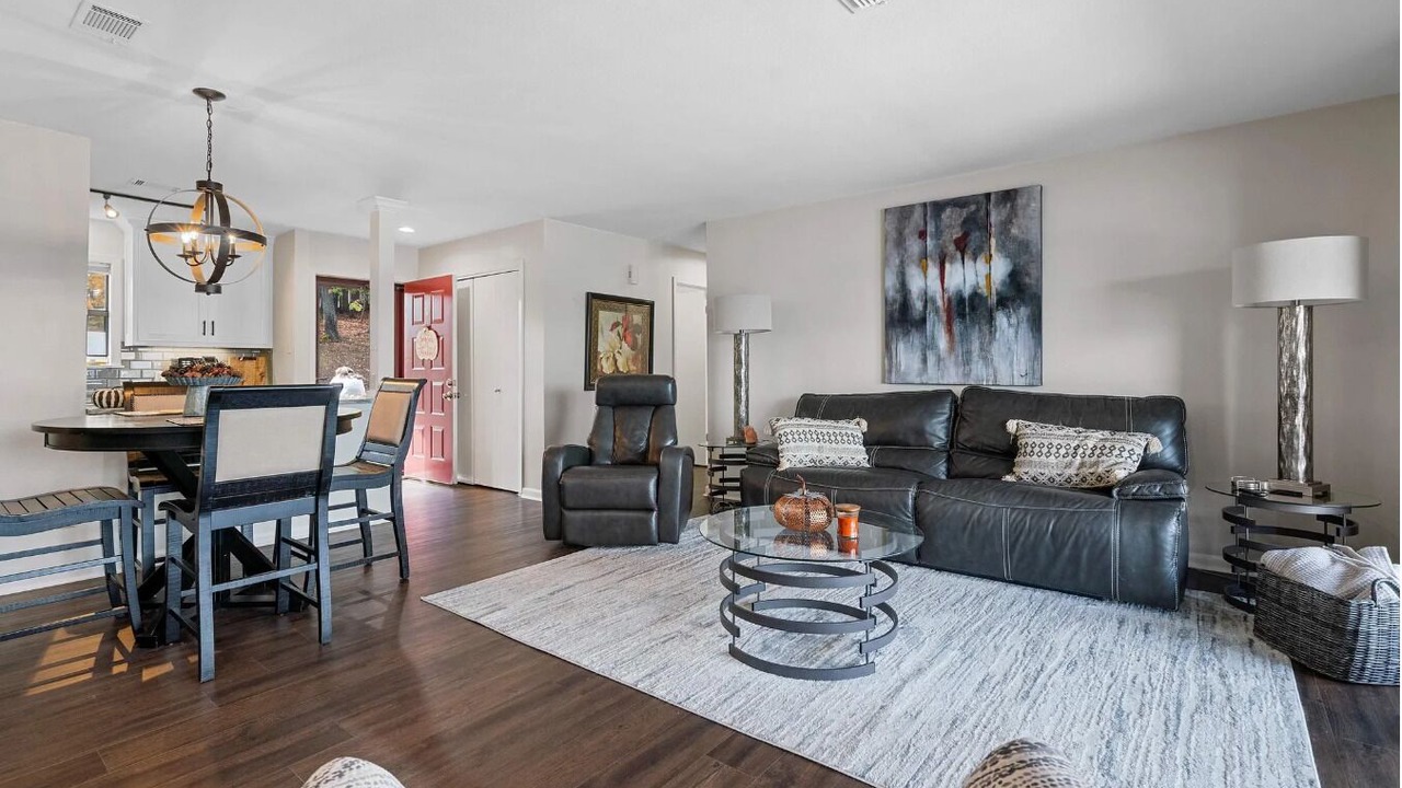 Photo of Livingroom in Rockwell