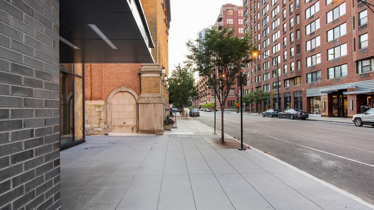 Photo of Outdoor in Downtown Chicago