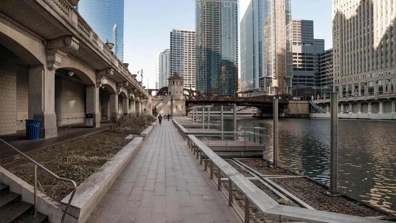 Photo of Outdoor in Downtown Chicago