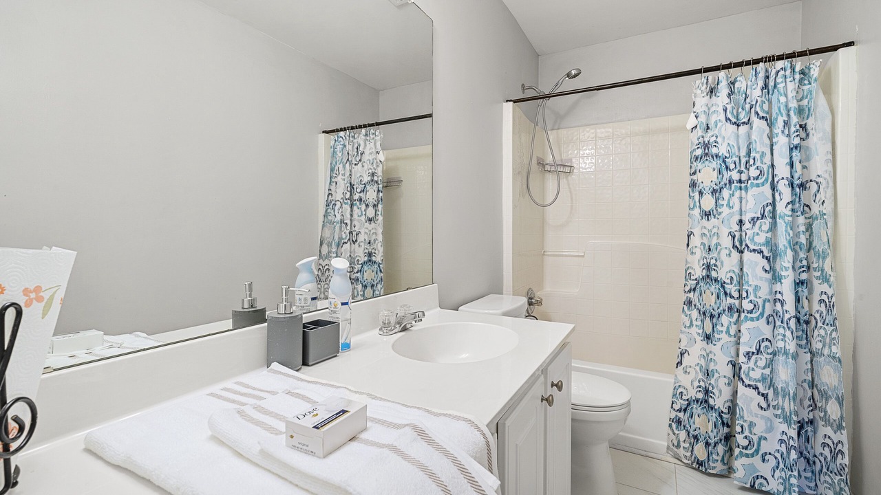 Photo of Bathroom in Union City