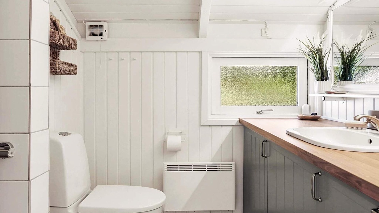 Photo of Bathroom in Aalbaek
