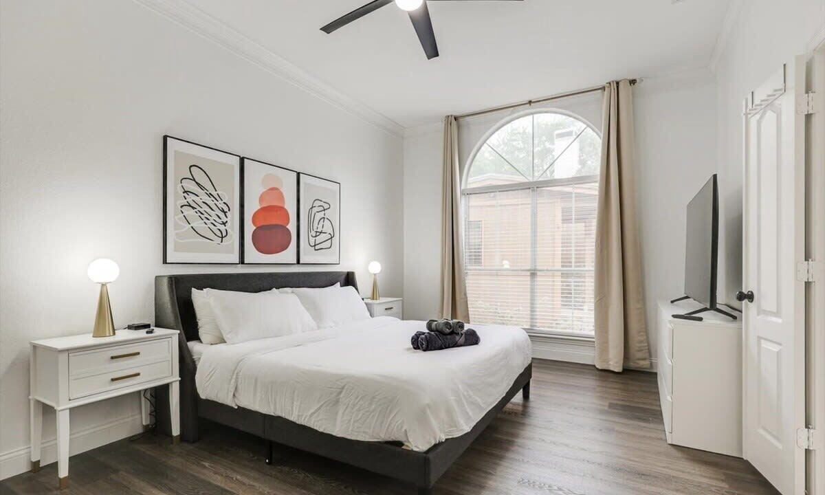 Photo of Bedroom in Rowlett