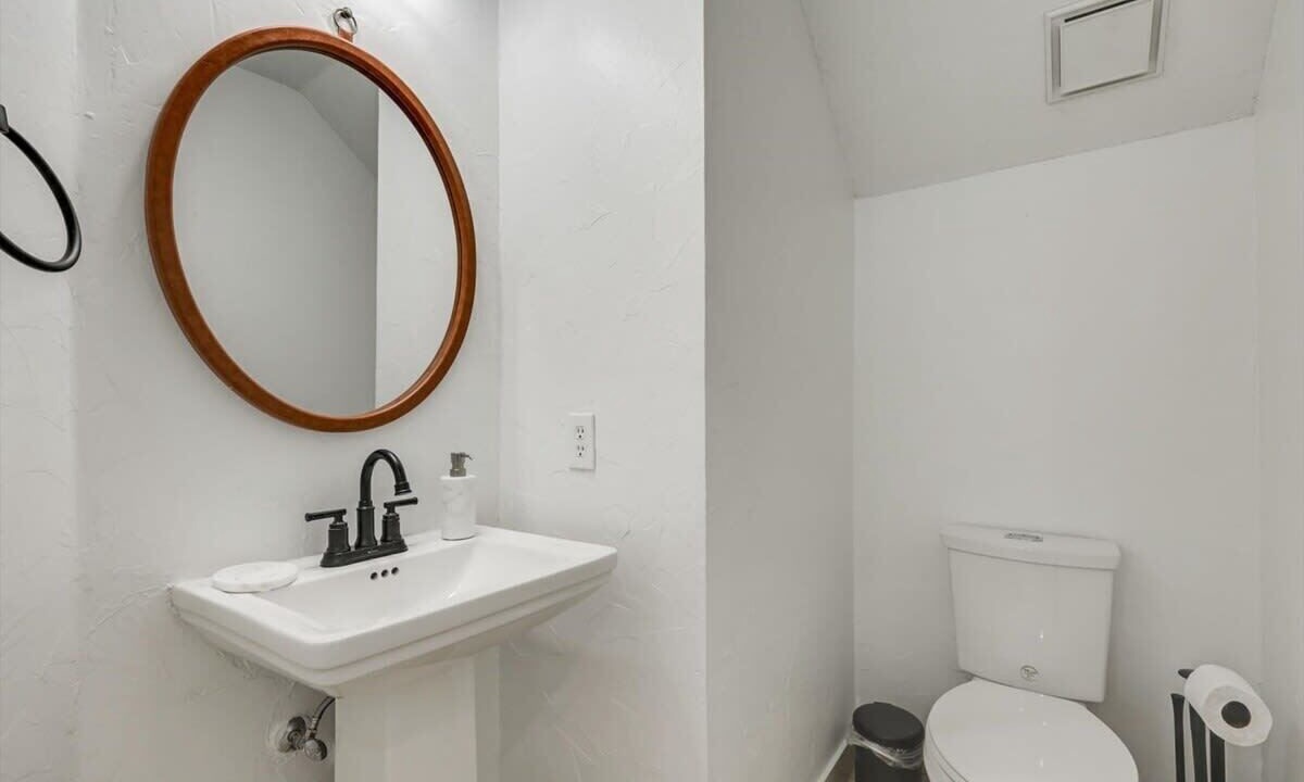 Photo of Bathroom in Rowlett